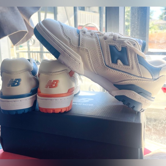 New balance 💞550 (2) pairs - Picture 3 of 16